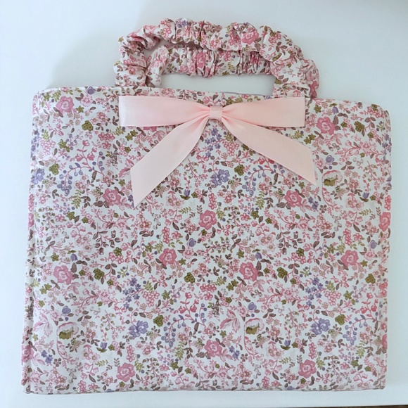 Scrunchie Tote - Picture 1 of 2